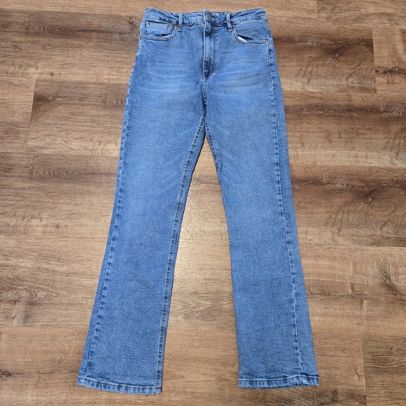 stradivarius Denim - Stradivarius Classic Blue Boot Cut Jeans High Rise Size 8  40